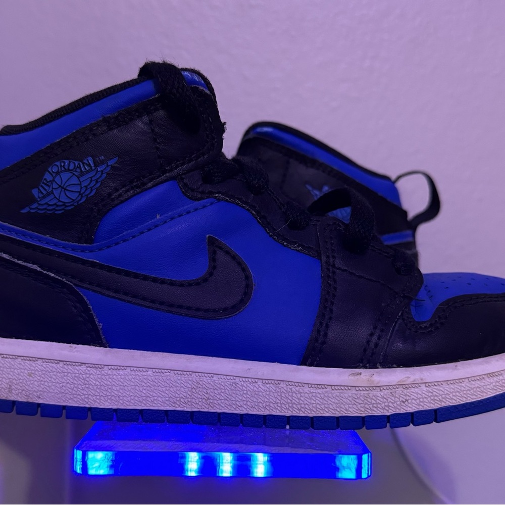 Jordan Black and Blue Sneakers Classic Basketball Silhouette